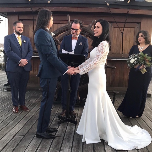 Meet your Buyer-Seller!🌹 - Picture 2 of 8